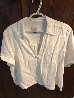 Universal Thread White Short-Sleeve Button-Front Linen Blend Top